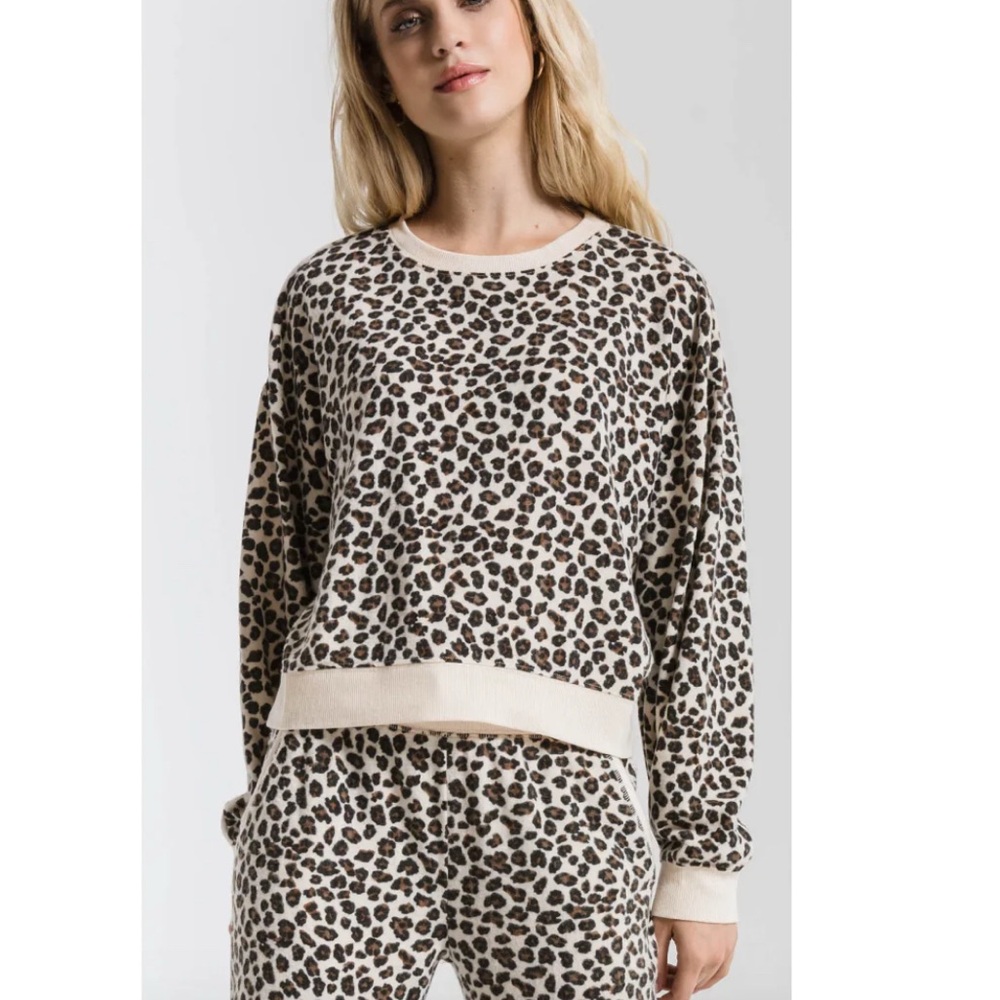 Z supply-2 piece leopard print sweats